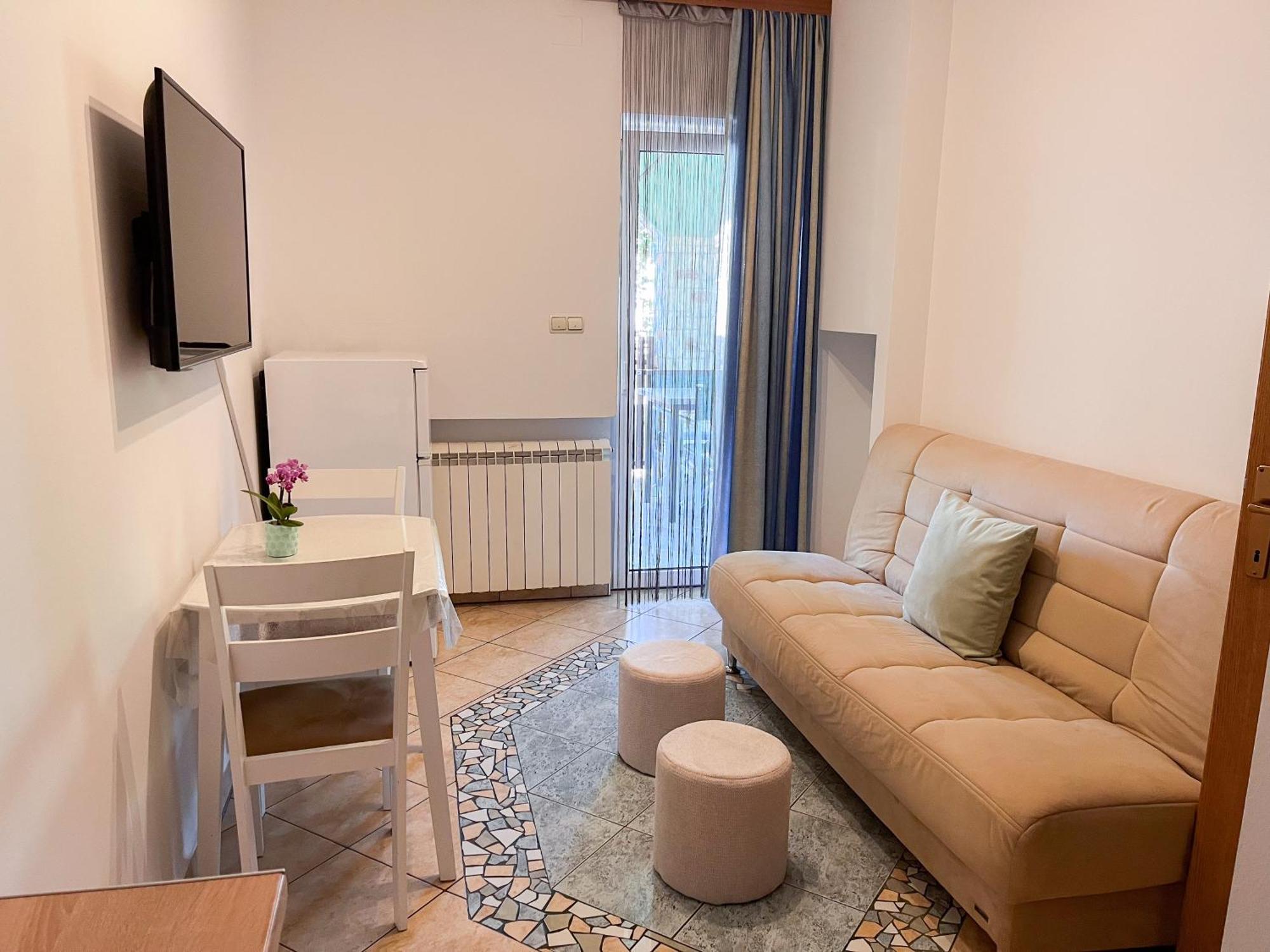 Apartman 2 Apartment Liznjan Bagian luar foto