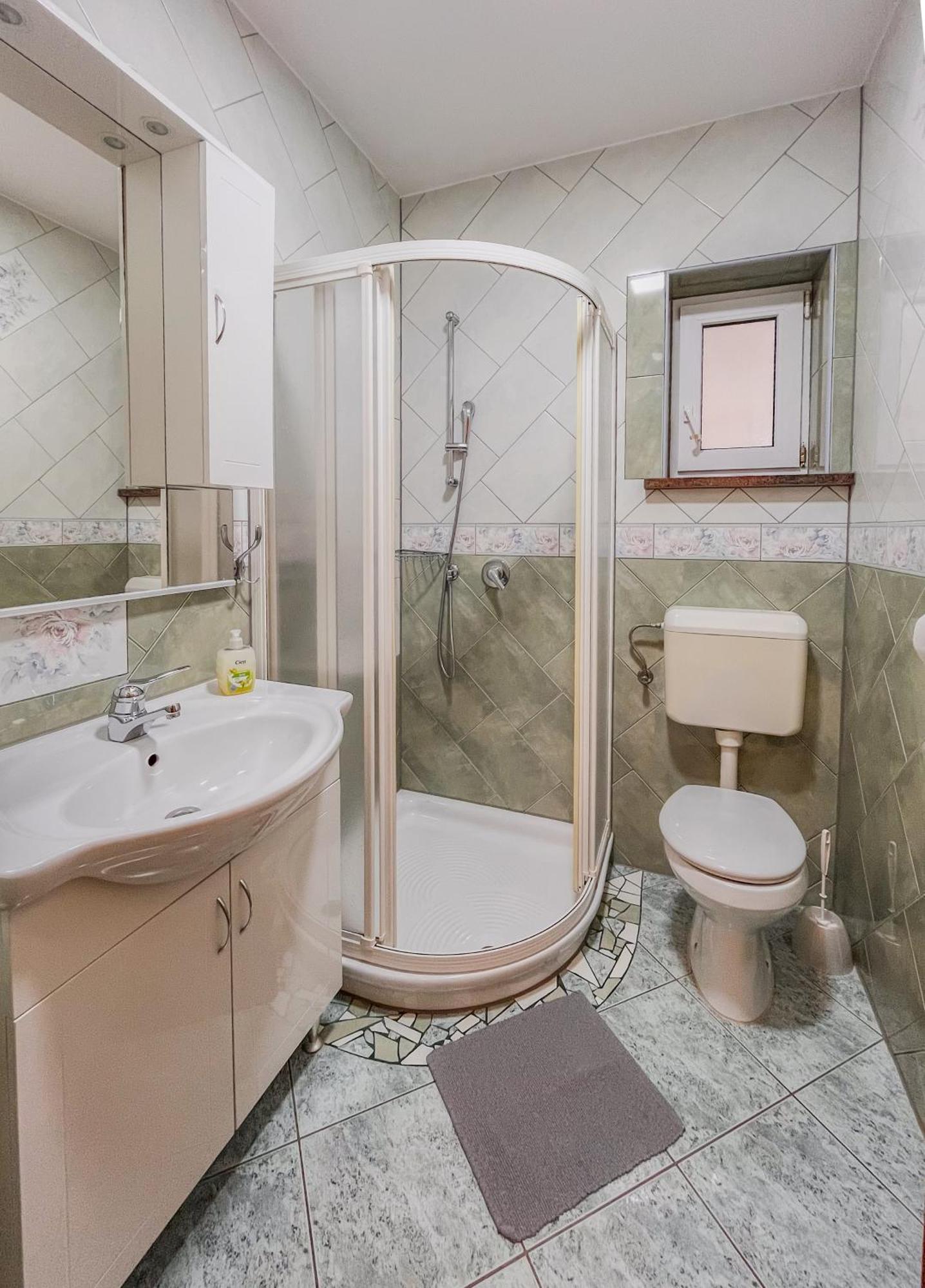 Apartman 2 Apartment Liznjan Bagian luar foto